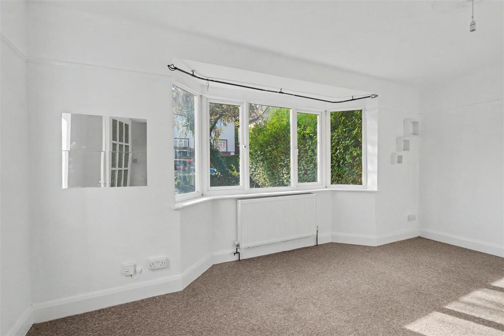 House in Nottingham, Beeston - View 2