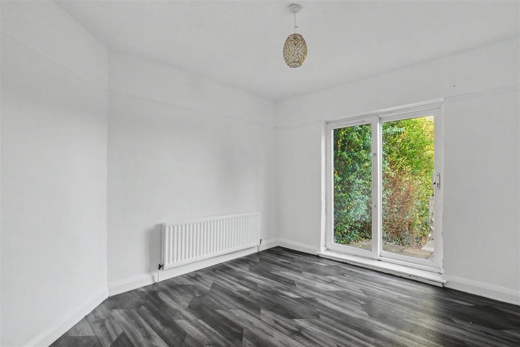 House in Nottingham, Beeston - View 3