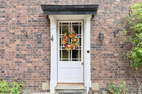 4 bedroom semi-detached house for sale, Woodlands Lane, Telford TF4