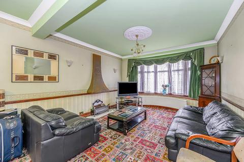 4 bedroom terraced house for sale, Coningsby Gardens, Highams Park