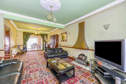 4 bedroom terraced house for sale, Coningsby Gardens, Highams Park