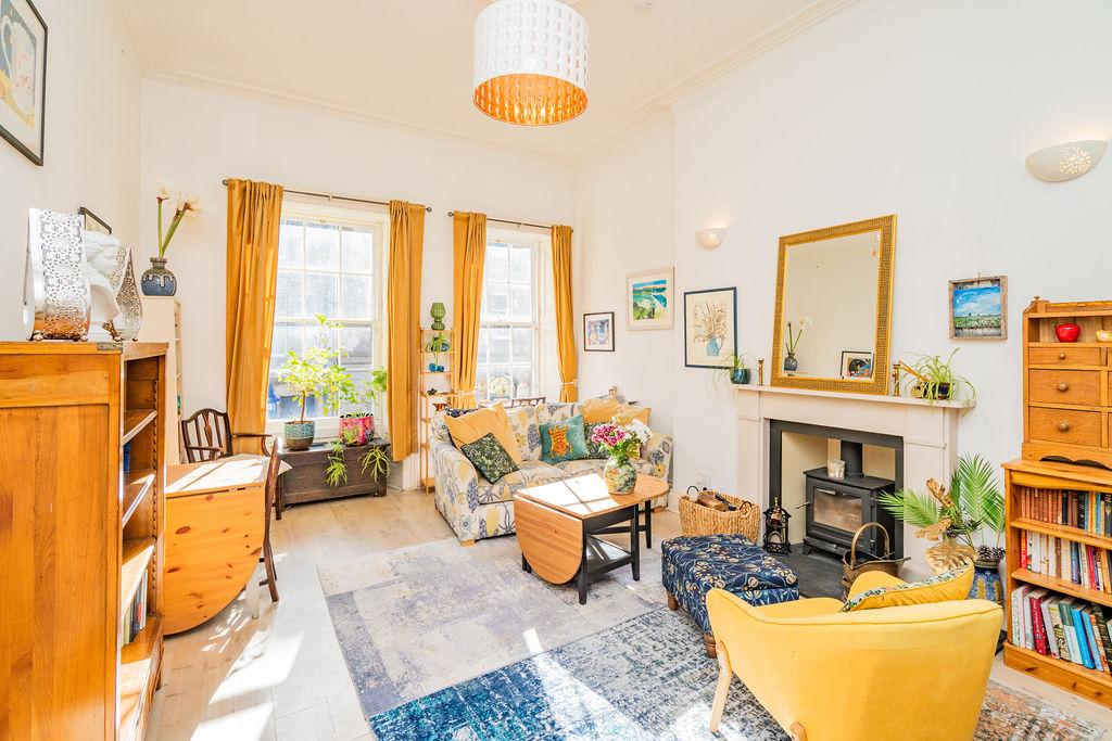Apartment in Edinburgh - View 2