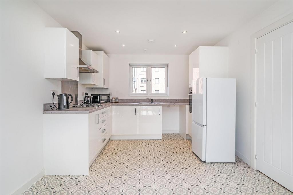 Apartment in Shirley - View 2