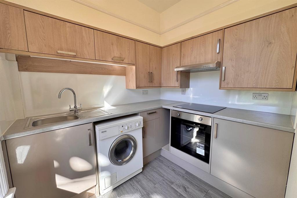 Apartment in Bournemouth - View 4