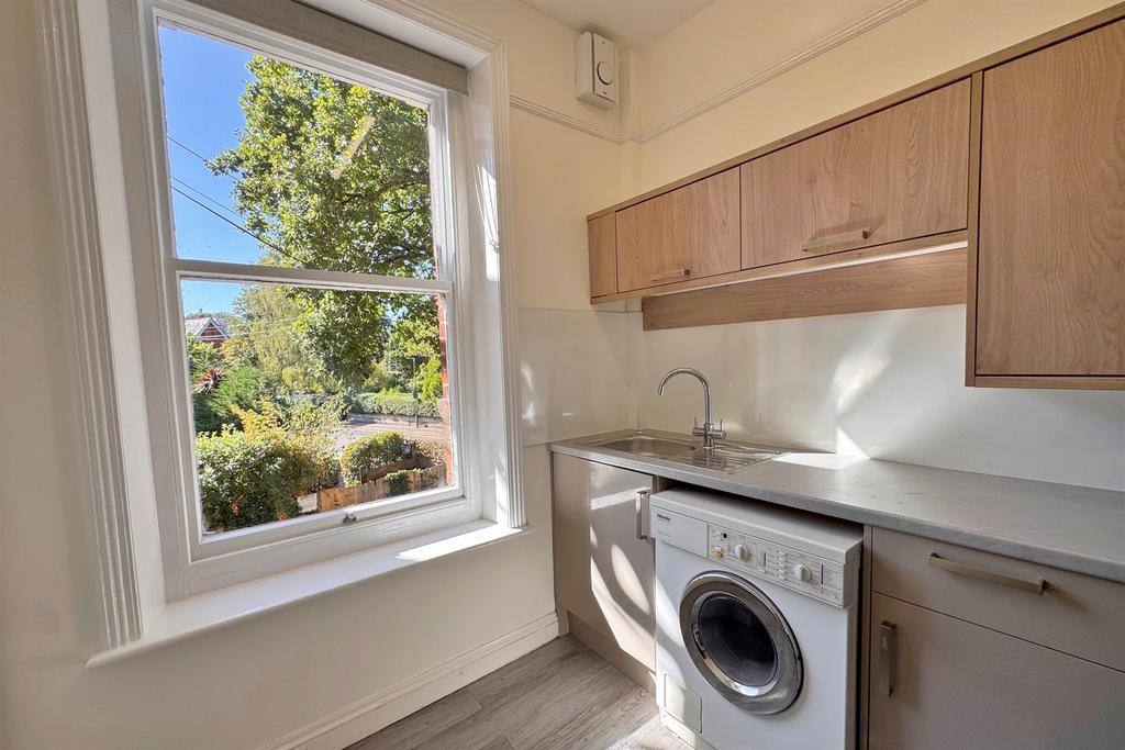 Apartment in Bournemouth - View 5
