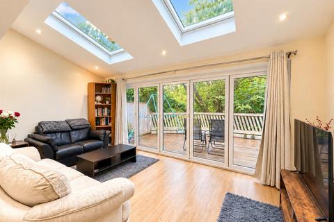 3 bedroom semi-detached house for sale, Kings Drive, Eastbourne