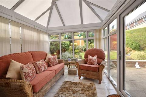 3 bedroom semi-detached house for sale, Belmont Drive, Chorley