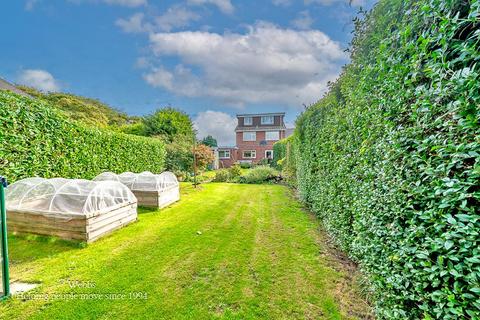 4 bedroom detached house for sale, Cannock Road, Cannock WS12