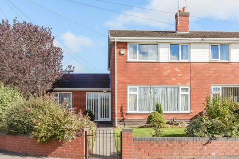 3 bedroom semi-detached house to rent, Parkfield Road, Chester CH4
