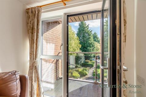 1 bedroom apartment for sale, Glenhills Court, Little Glen Road, Glen Parva, Leicester