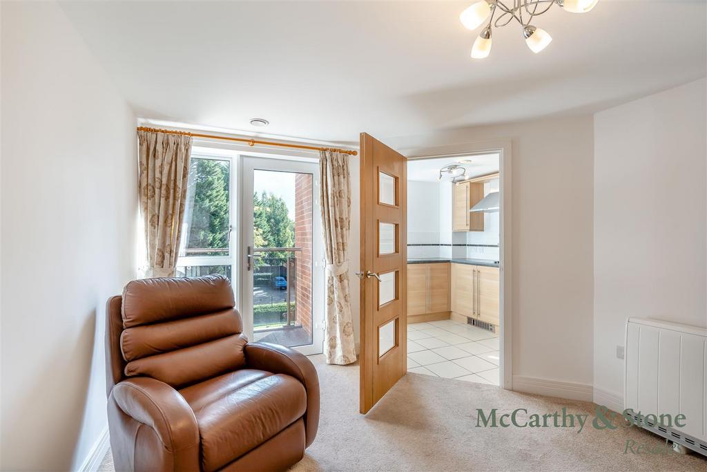 Apartment in Leicester - View 3