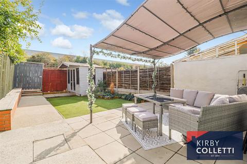 2 bedroom maisonette for sale, Hertford Road, Waltham Cross