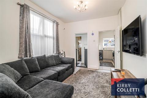 2 bedroom maisonette for sale, Hertford Road, Waltham Cross
