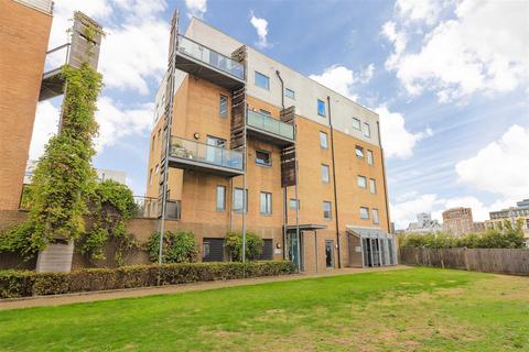 2 bedroom flat for sale, Rustat Avenue, Cambridge CB1