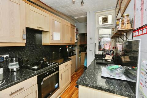 3 bedroom terraced house for sale, Palmyra Road, Gosport