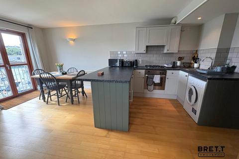 1 bedroom flat to rent, 16 Vanguard House, Nelson Quay, Milford Haven, Pembrokeshire. SA73 3AH