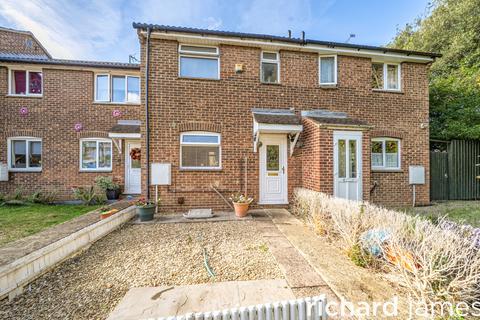 2 bedroom terraced house for sale, Castle Dore, Freshbrook, Swindon, SN5