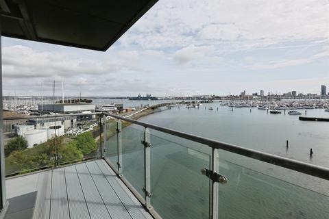 2 bedroom apartment for sale, Rope Quays, Gosport