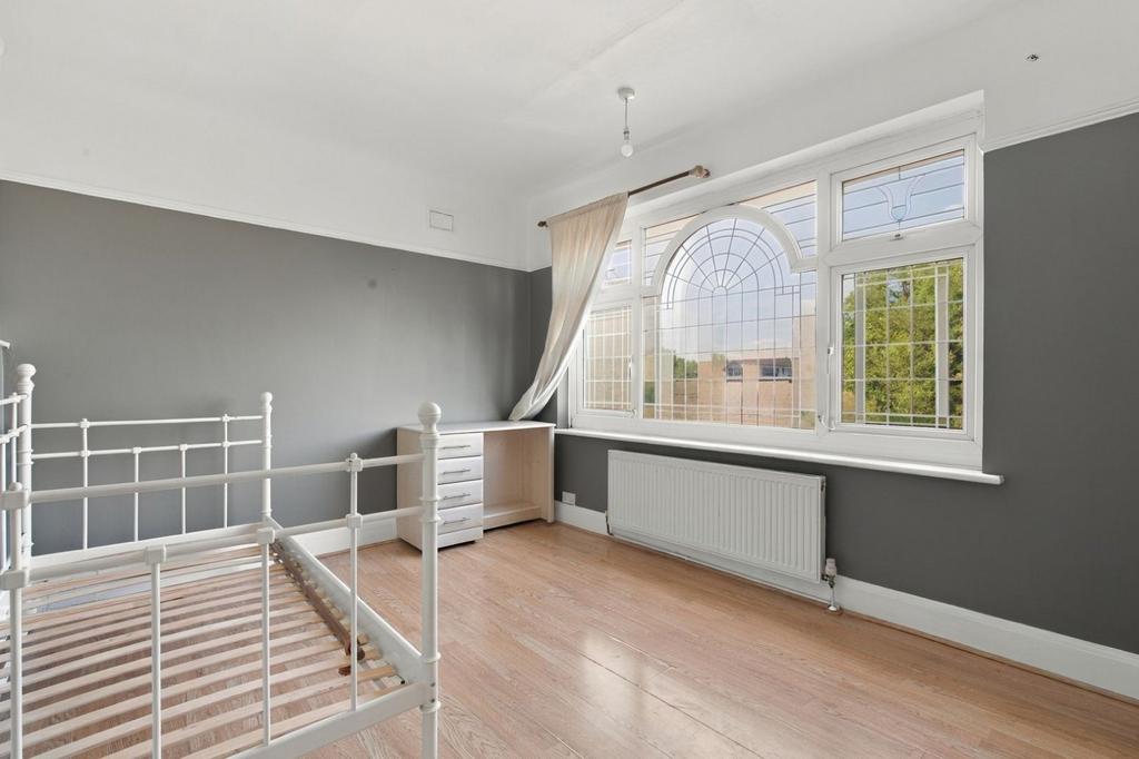 Apartment in London - View 3