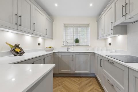3 bedroom semi-detached house for sale, Highfields, Leatherhead Road, Bookham, Surrey, KT23