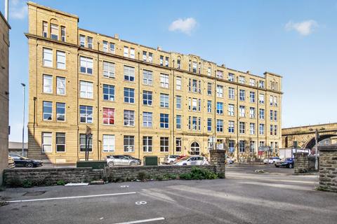 2 bedroom flat for sale, Dewsbury WF13
