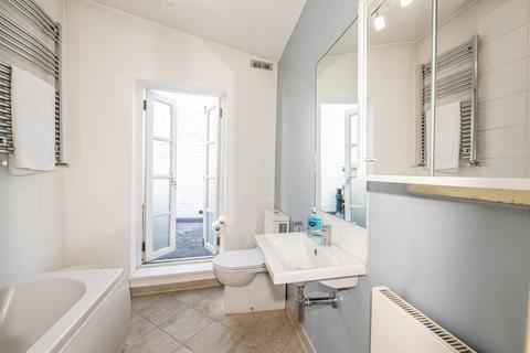 3 bedroom terraced house for sale, Snarsgate Street, London