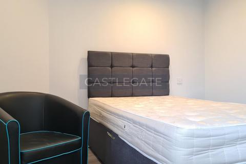 1 bedroom in a flat share to rent, The Works, Half Moon Street, Huddersfield, HD1