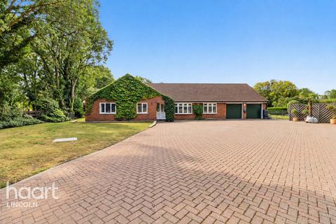 4 bedroom detached bungalow for sale, Main Street, Bucknall