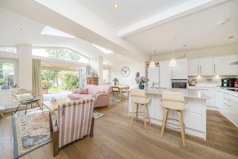 3 bedroom house for sale, Kings Farm Avenue, Richmond TW10