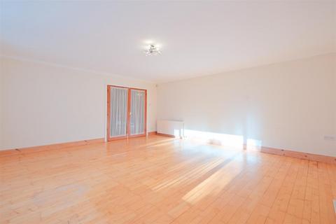 3 bedroom bungalow for sale, Lanark Road, Lanark