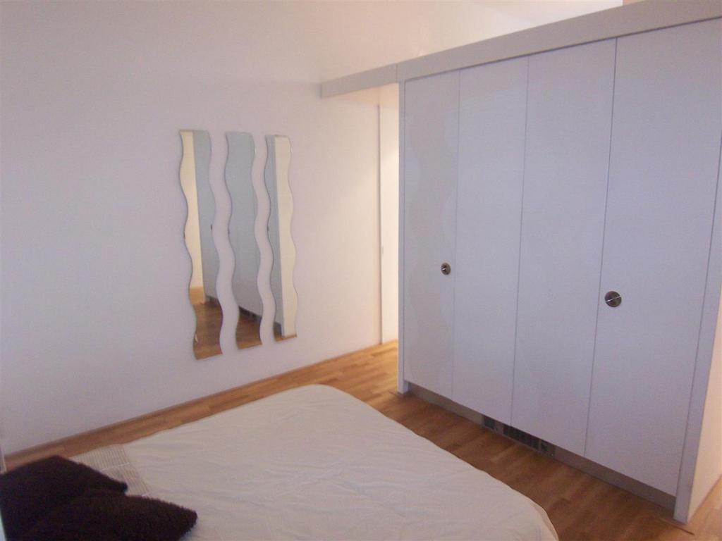 Apartment in Greater Manchester - View 5