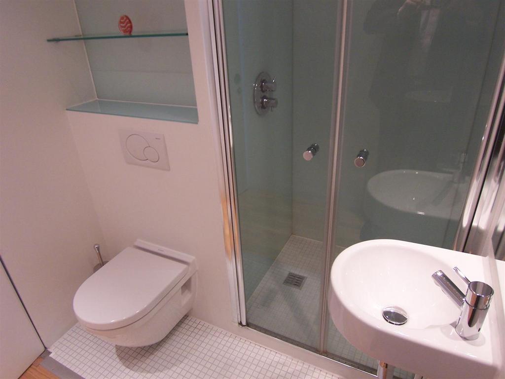 Apartment in Greater Manchester - More