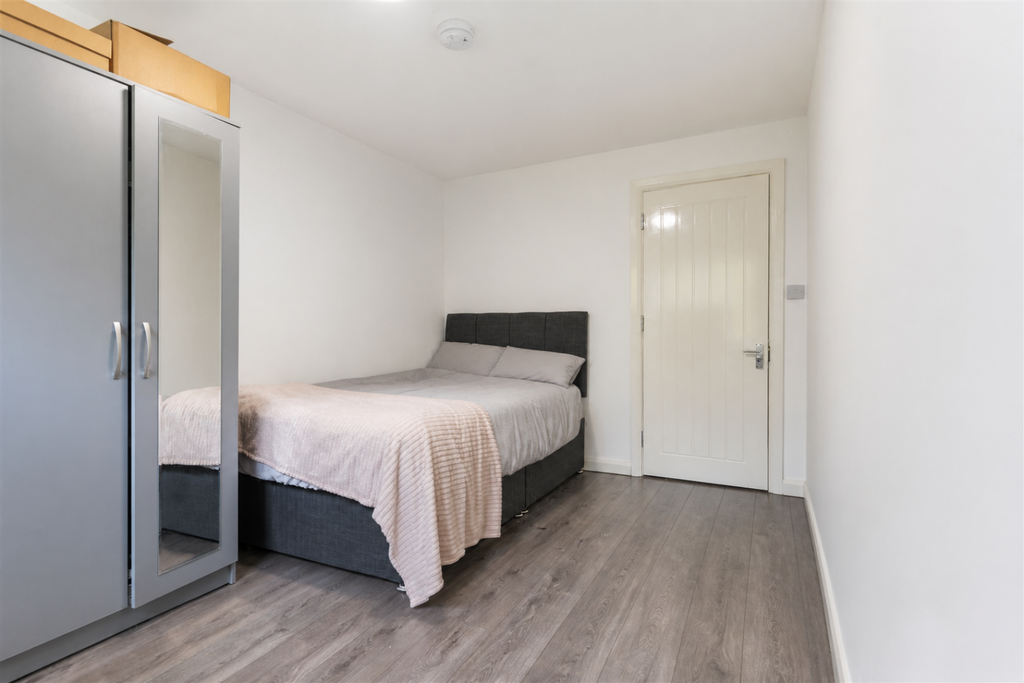 House in Birmingham, West Midlands - View 5