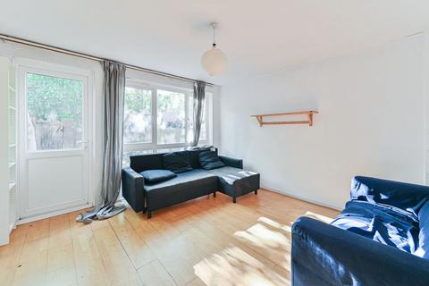 4 bedroom house to rent, Haselrigge Road, Clapham, London, SW4