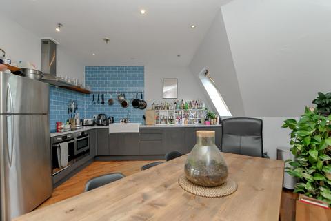 3 bedroom flat for sale, Red Square, Carysfort Road, N16