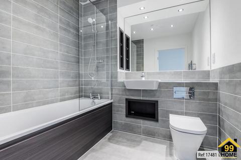 1 bedroom flat for sale, 34a Thomas Road, London, E14