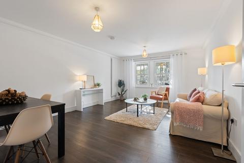 3 bedroom flat for sale, Abbey Park Avenue, St Andrews, KY16