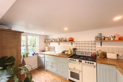 4 bedroom terraced house for sale, Portland Street, Exeter