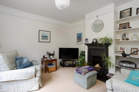 4 bedroom detached bungalow for sale, Bat & Ball Lane, Farnham, GU10