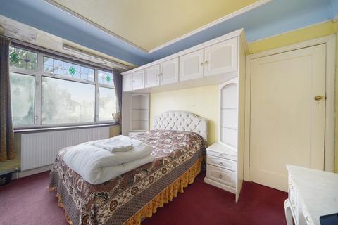 4 bedroom semi-detached house for sale, Streatfield Road, Kenton, HA3