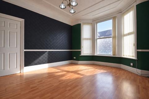 2 bedroom flat for sale, 19 Brompton Avenue, Wallasey, Merseyside, CH44 0BD