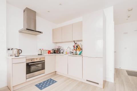 Studio for sale, North Street, Horsham, West Sussex, RH12