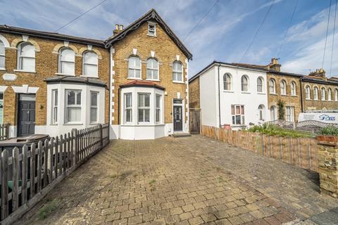 4 bedroom end of terrace house for sale, Pope Road, Bromley, Kent, BR2