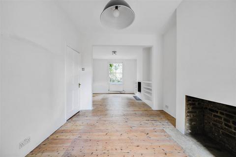 2 bedroom cottage for sale, Orchard Walk, Kingston Upon Thames KT2