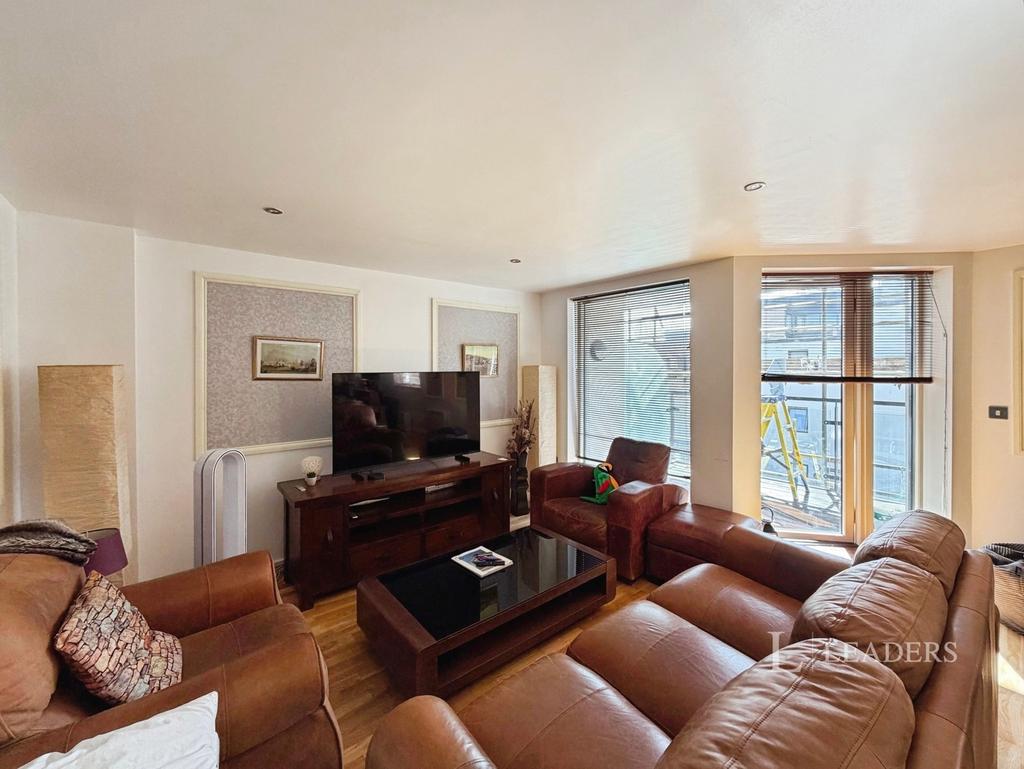 Apartment in East Sussex - View 3