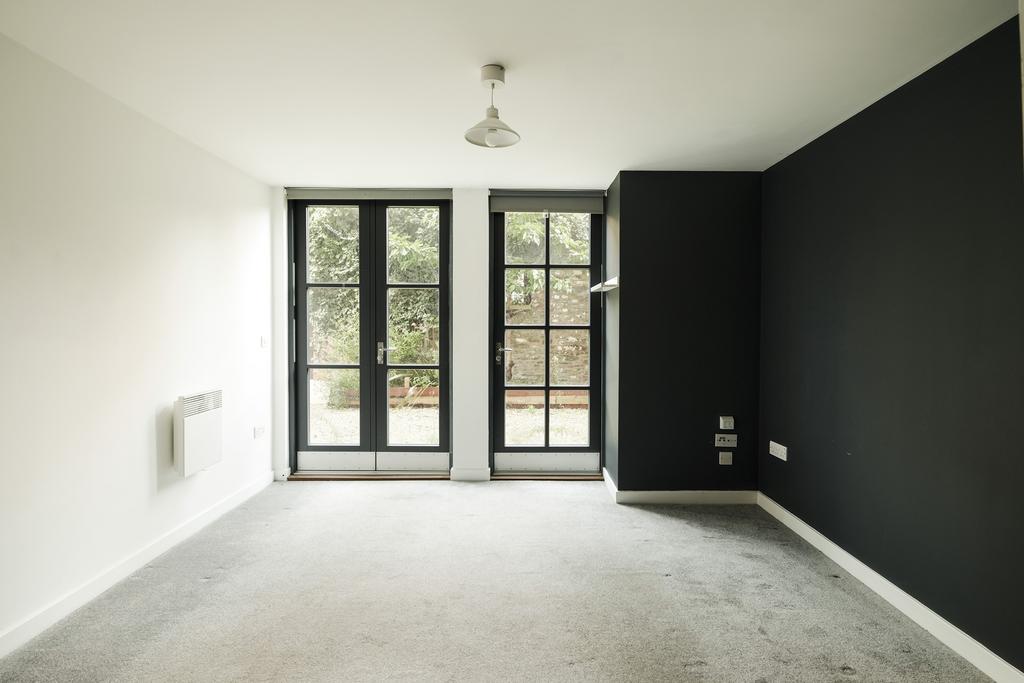 Apartment in Bristol - View 2