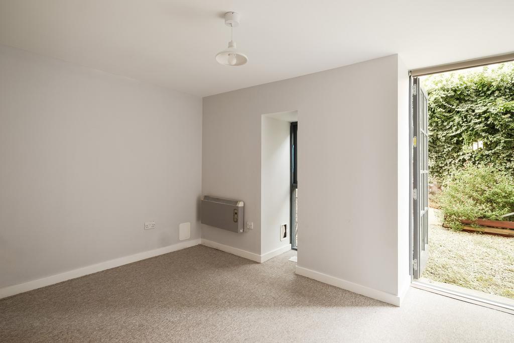 Apartment in Bristol - View 4
