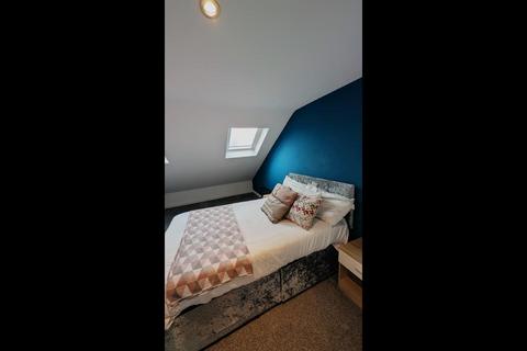 1 bedroom in a house share to rent, Harwoods Road, Watford WD18