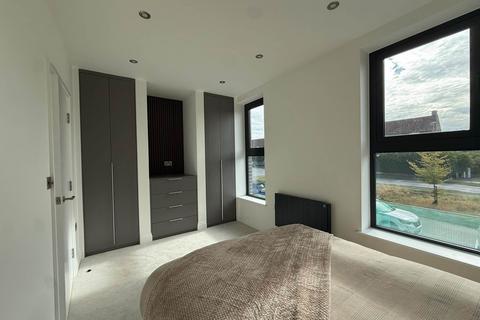 4 bedroom townhouse for sale, Aycliffe Road, Borehamwood