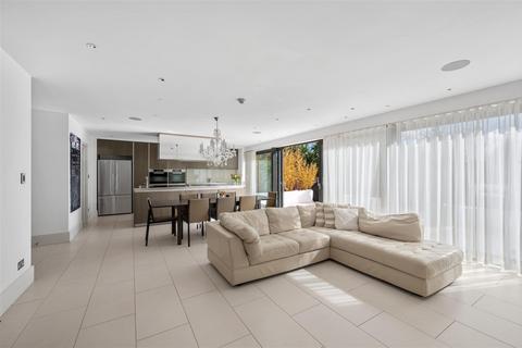 6 bedroom detached house for sale, Hunter Road, West Wimbledon. SW20